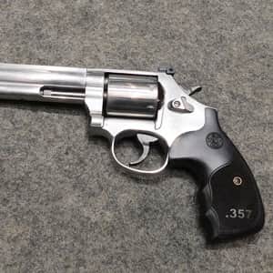 S&W Revolver 686 schießen detail